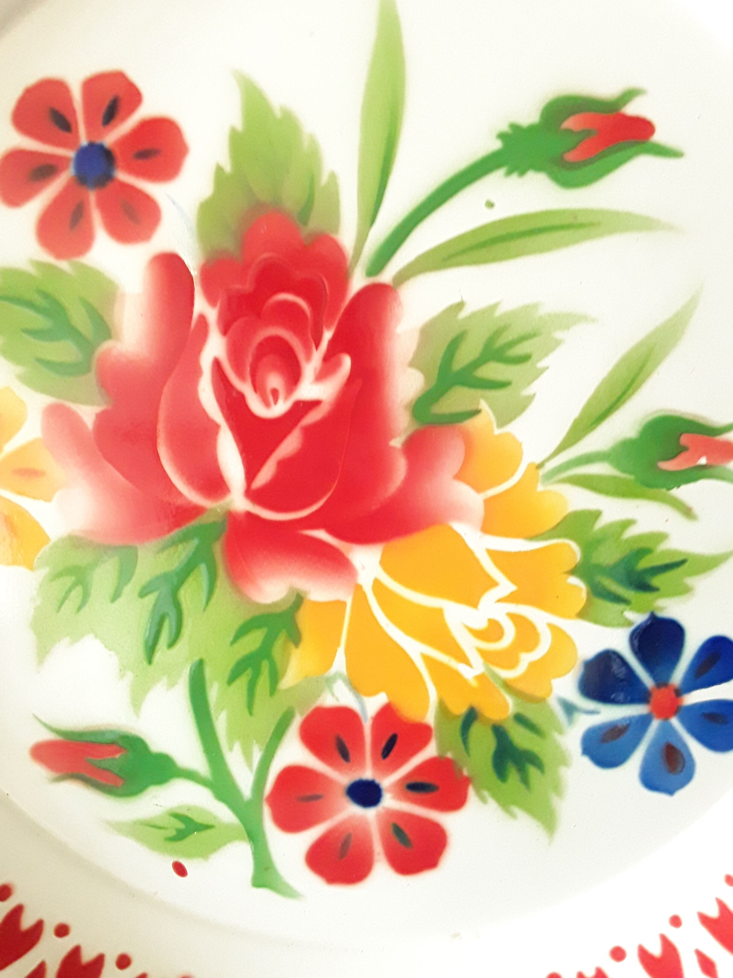 Vintage tray in enamelled sheet metal