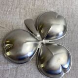 Stainless steel clover aperitif server