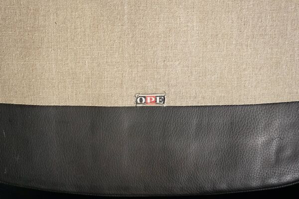 Fauteuil Seal en cuir et teck Ib Kofod-Larsen pour OPE, Suède, années 1960.