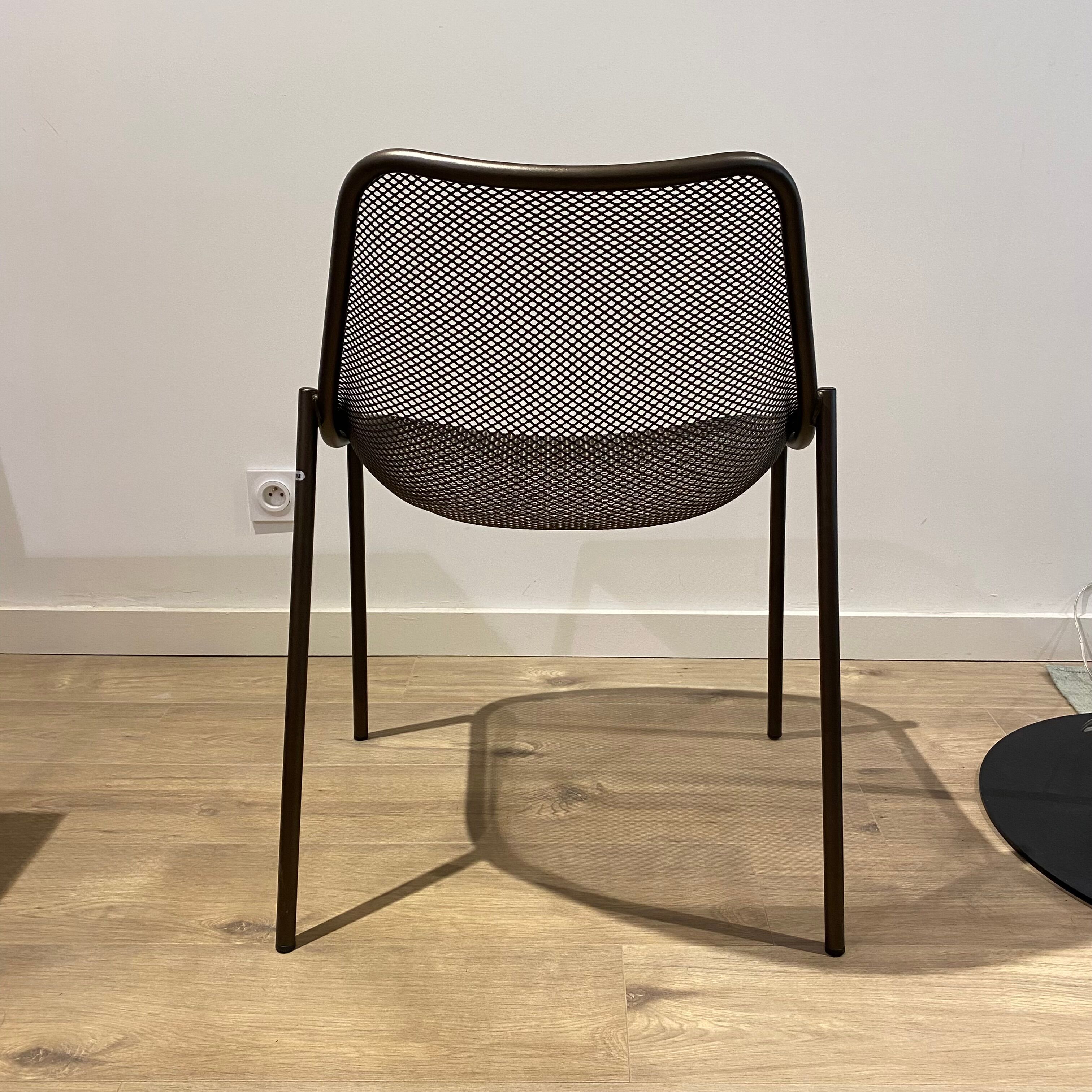 Round Chair - Emu