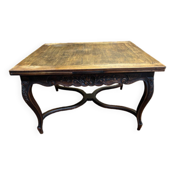 Regency table with extensions