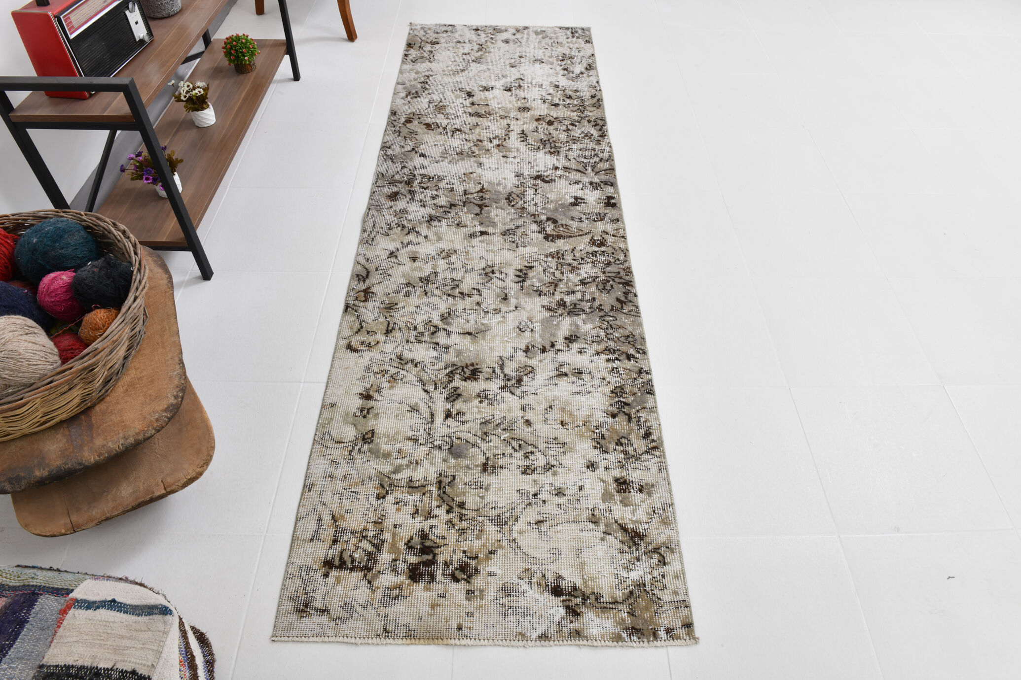 Floral vintage runner rug 81x264cm