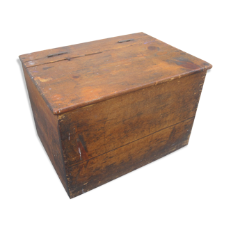 Ancien coffre bois
