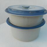 Two stackable salad bowls with a sleet lid