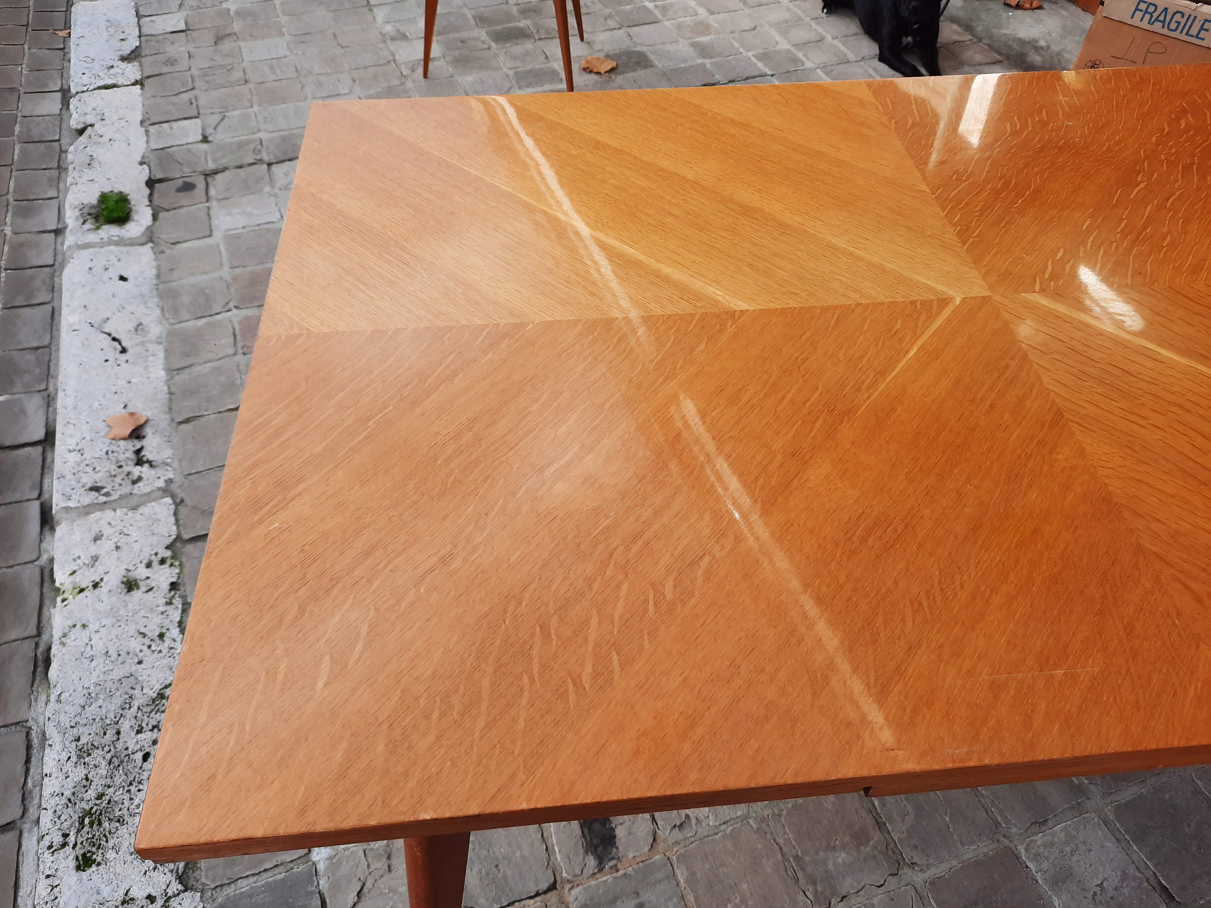 Vintage table foot compass