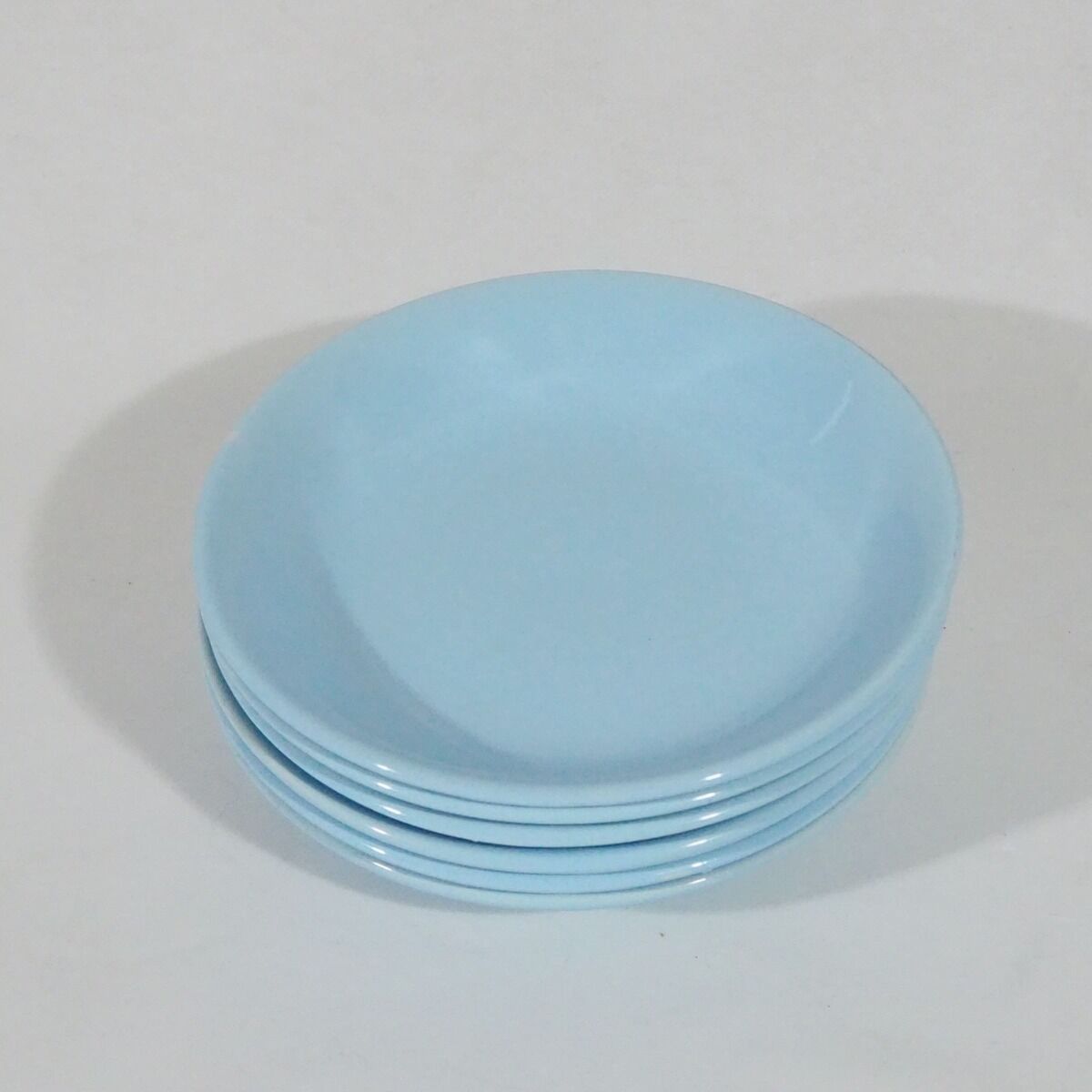 Old plates "pastel blue"