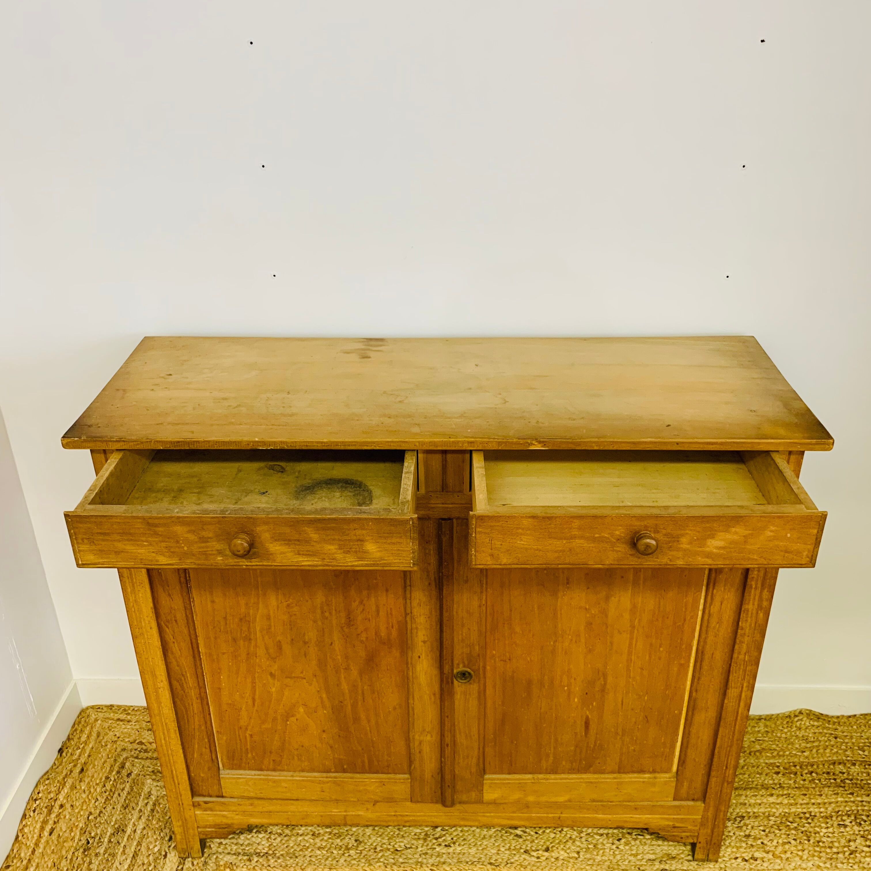 Buffet parisien marron