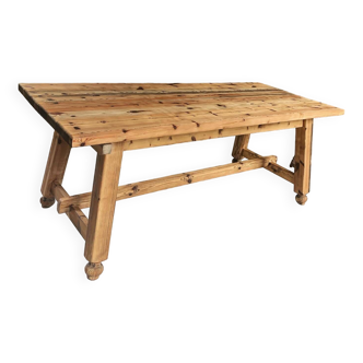 Farmhouse table