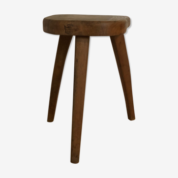 Tripod stool in solid wood