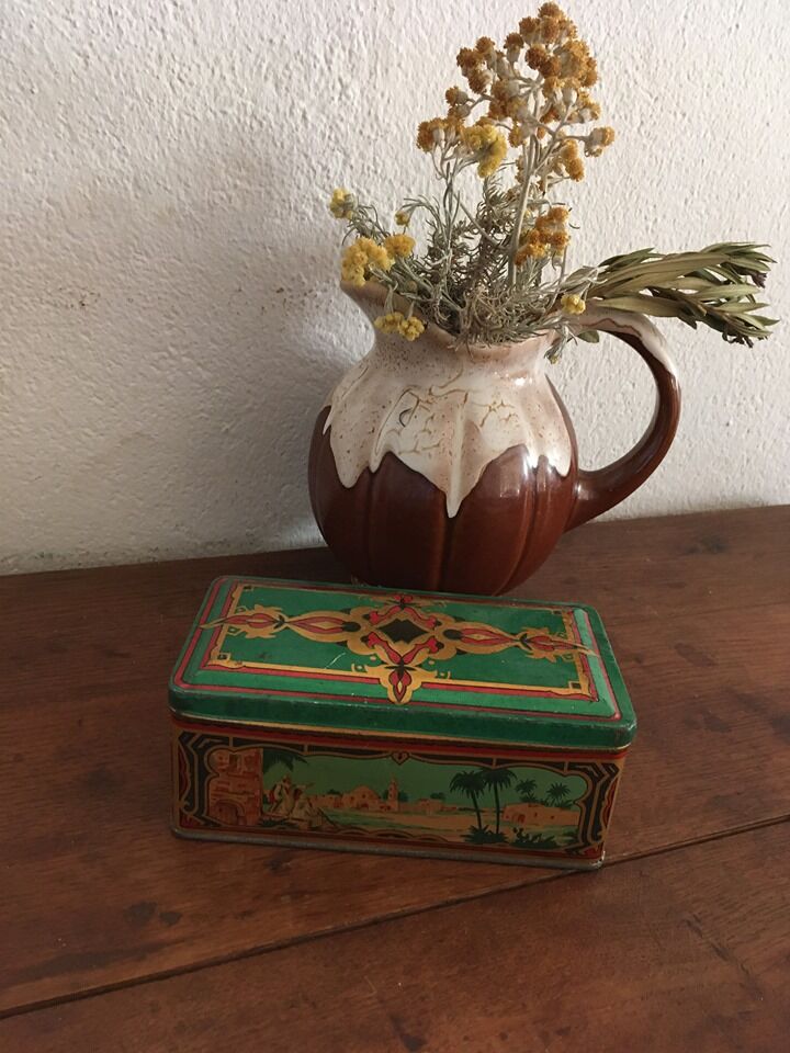 Ancient metal box with orientalist design