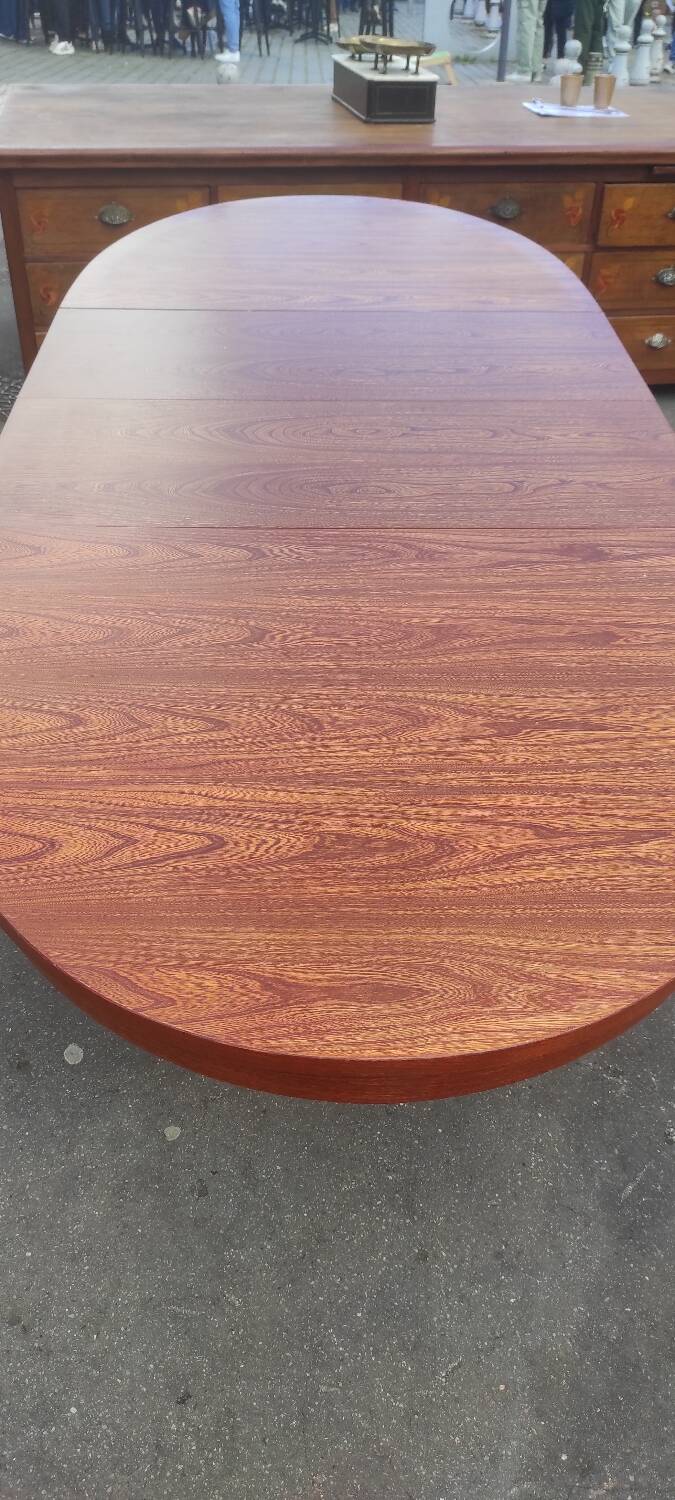 Baumann vintage Scandinavian style oval table with extension