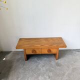 Meuble d’appoint bas style Perriand