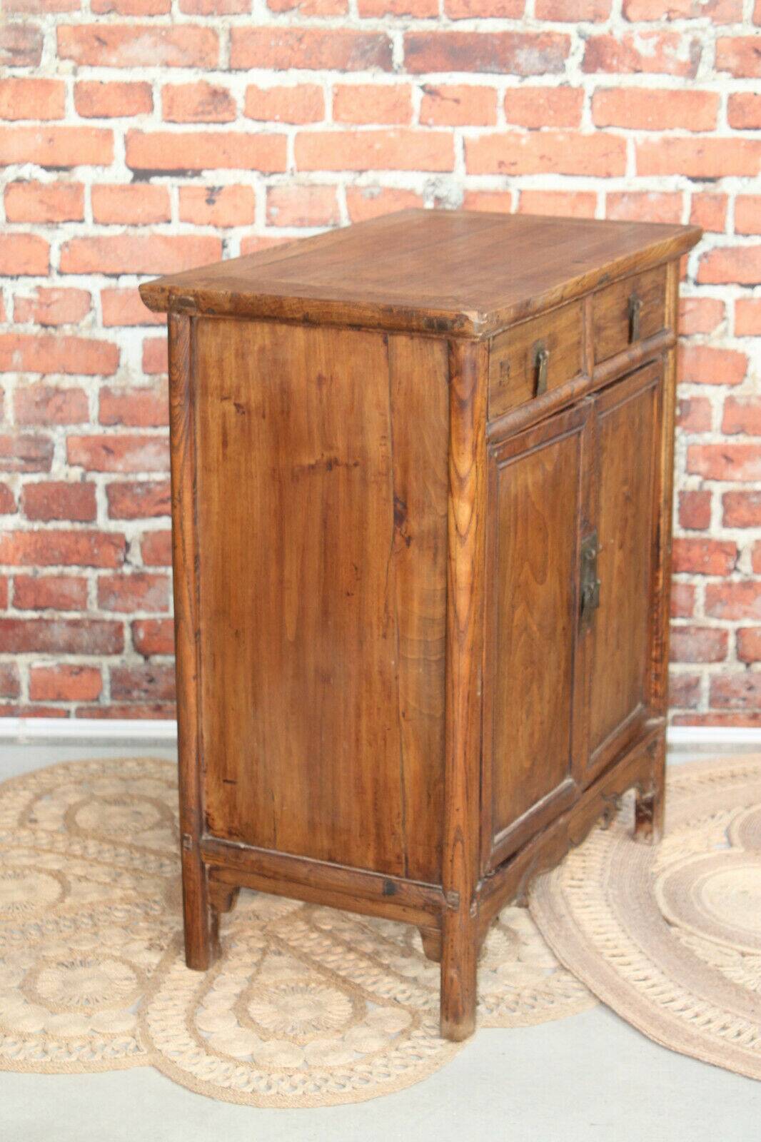 Armoire chinoise du XIXème.