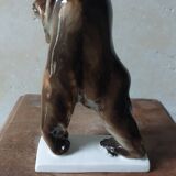 Singe en porcelaine russe