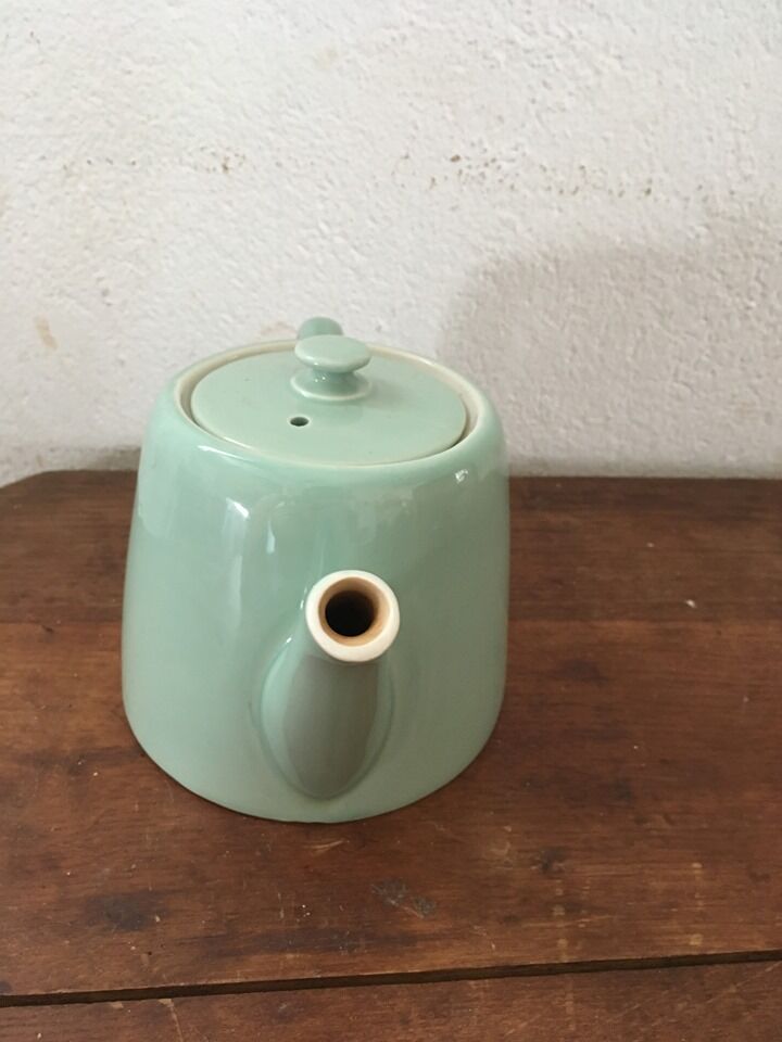 Celadon green thière