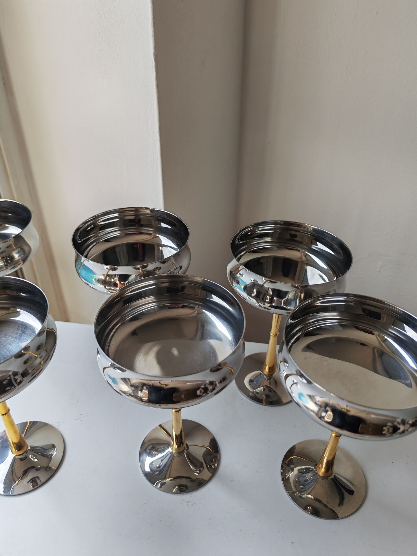 6 stainless steel chrome ice cream bowls
