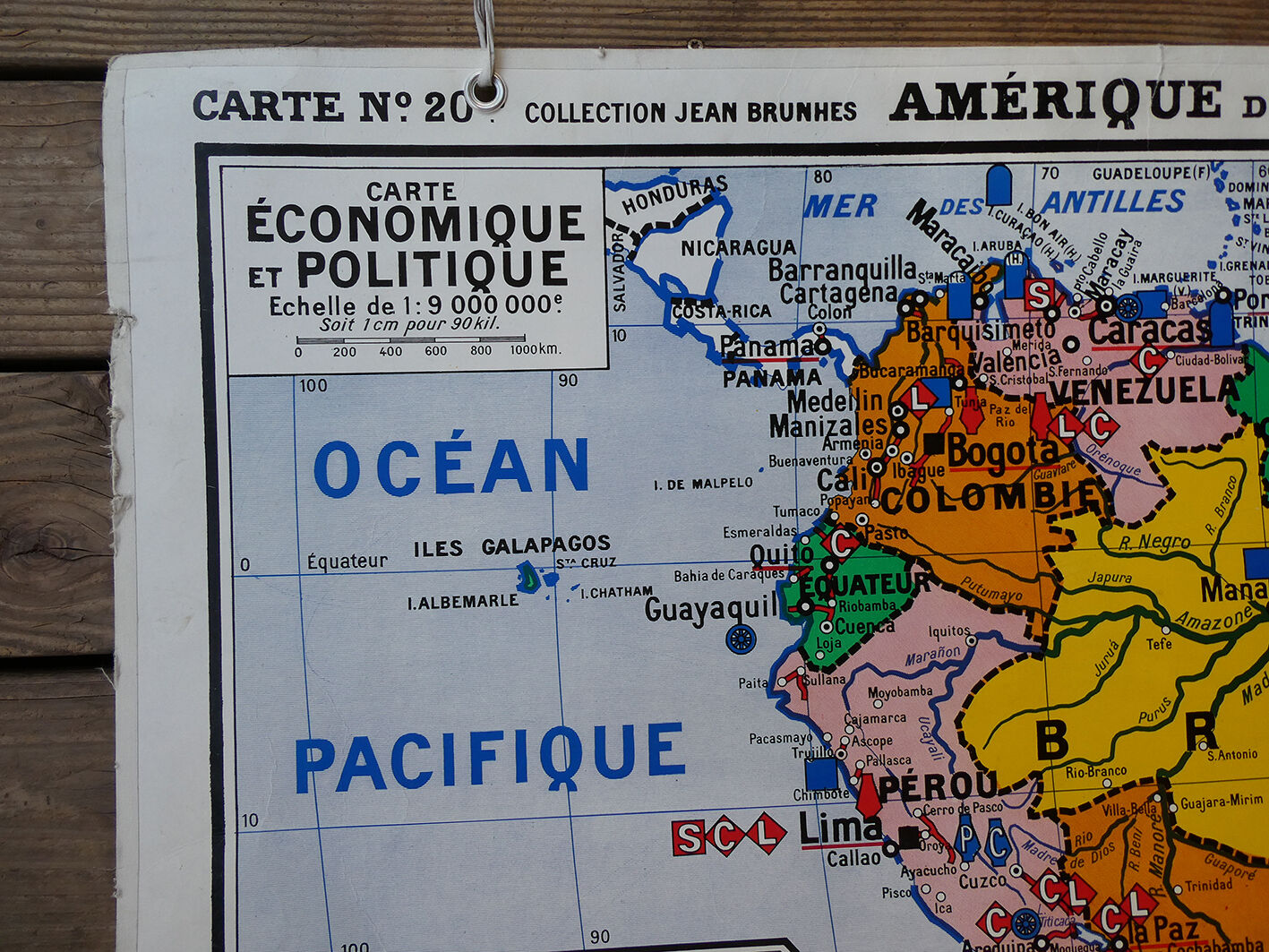 Old school map of South America Hatier no.20