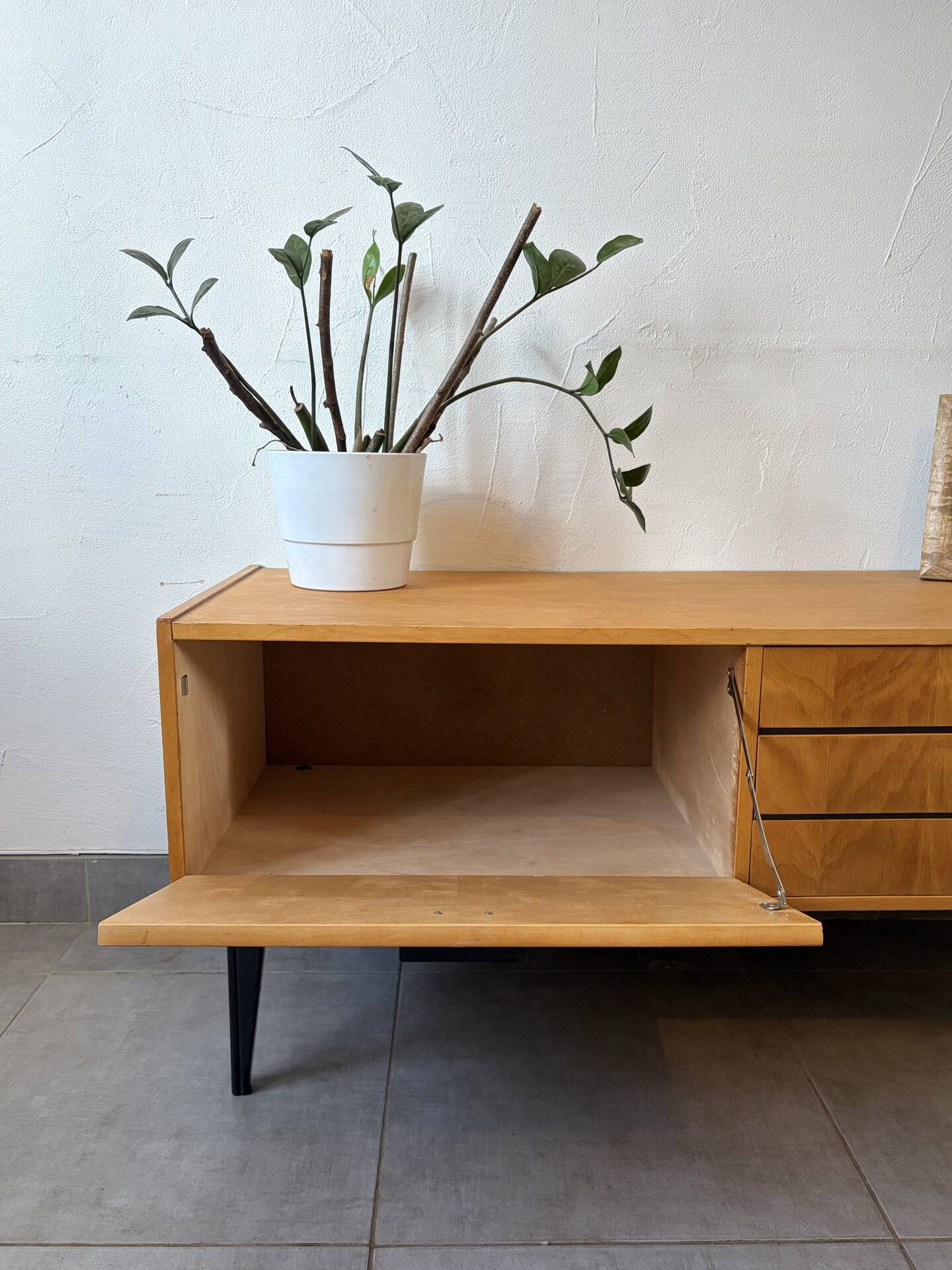 Enfilade vintage TV unit from the 1960s.