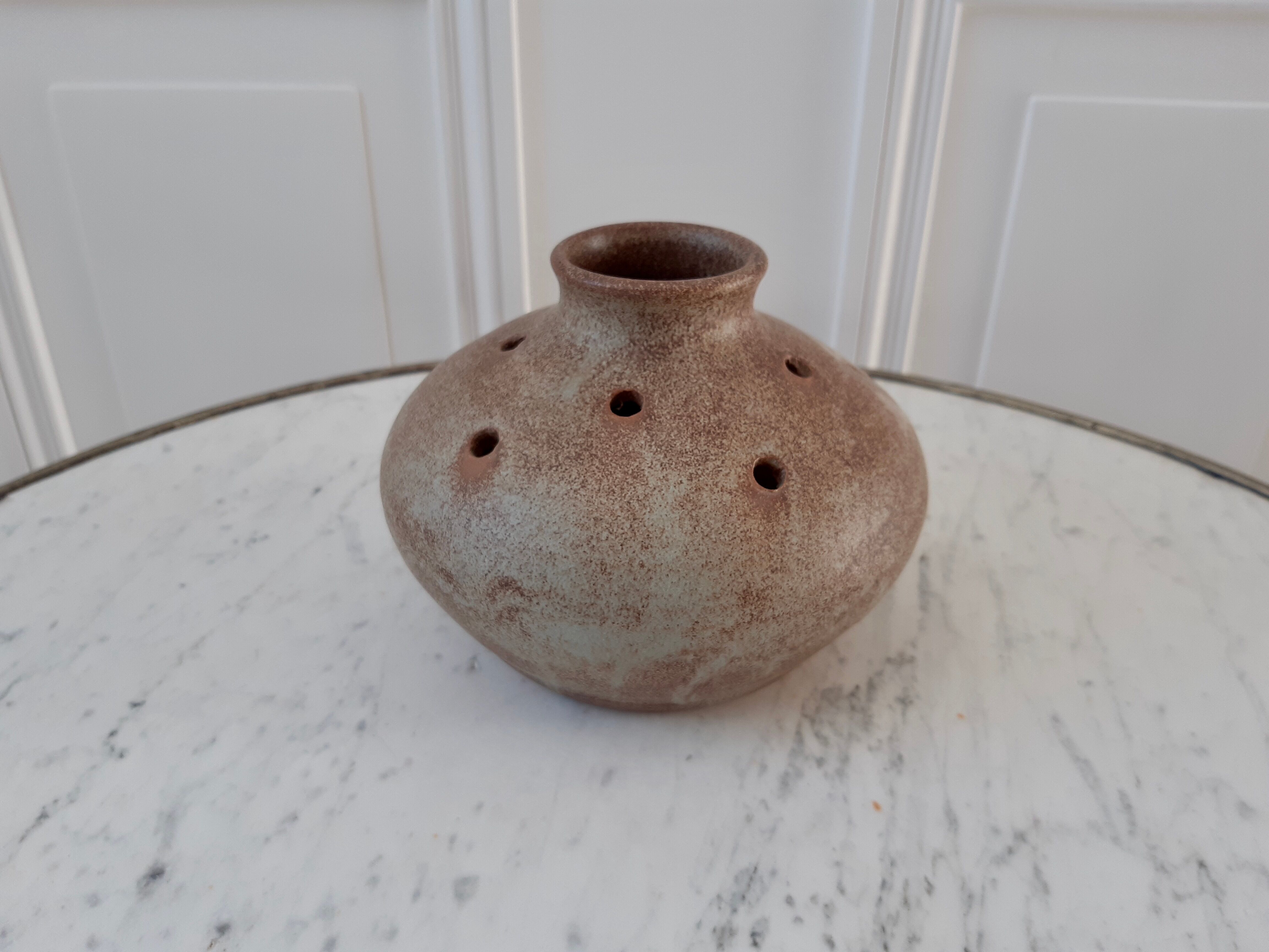 Vase sandstone flowers by Vallauris