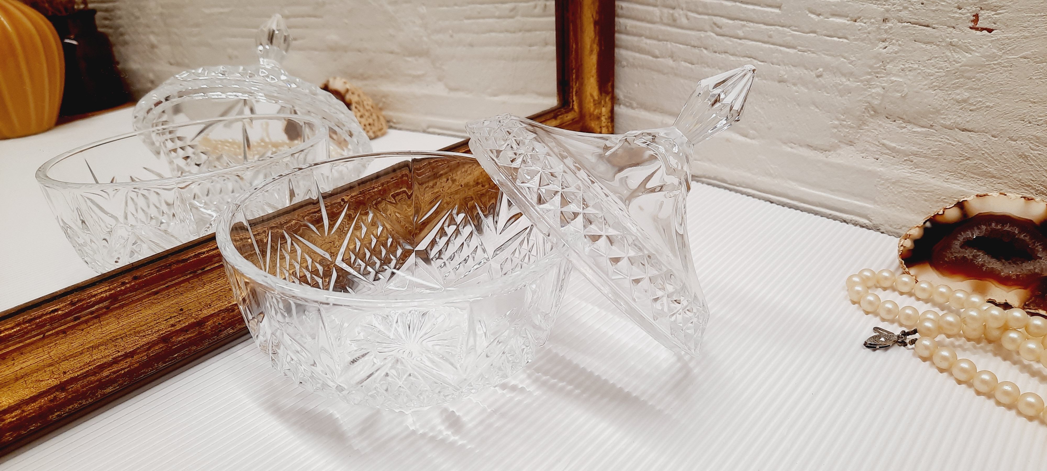 Bonbonnière verre ciselé