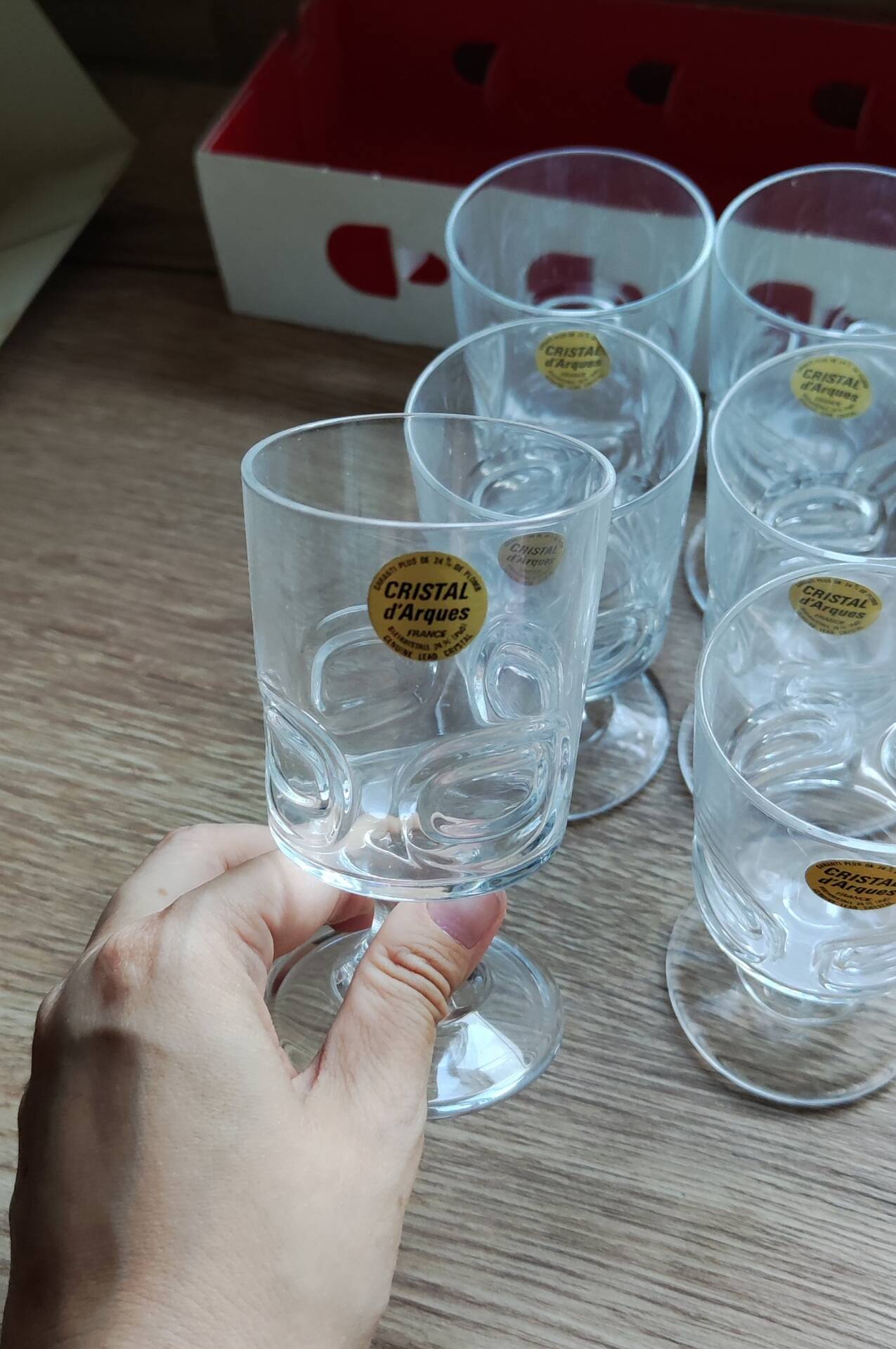 6 petits verres en cristal trempé d'environ 10 cl