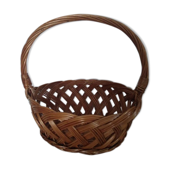 Braided basket with handle