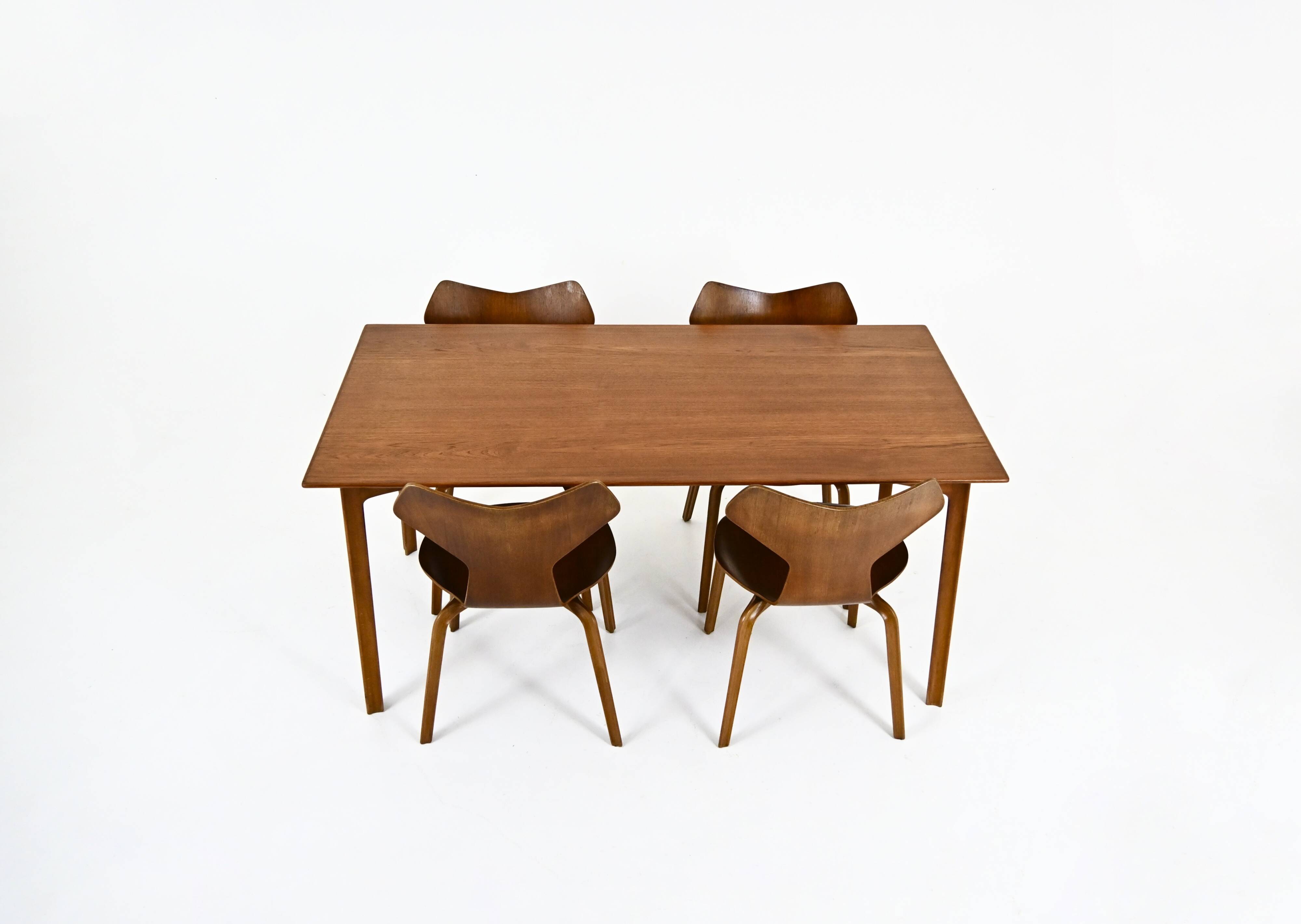 Ensemble de salle à manger par Arne Jacobsen pour Fritz Hansen, années 1950