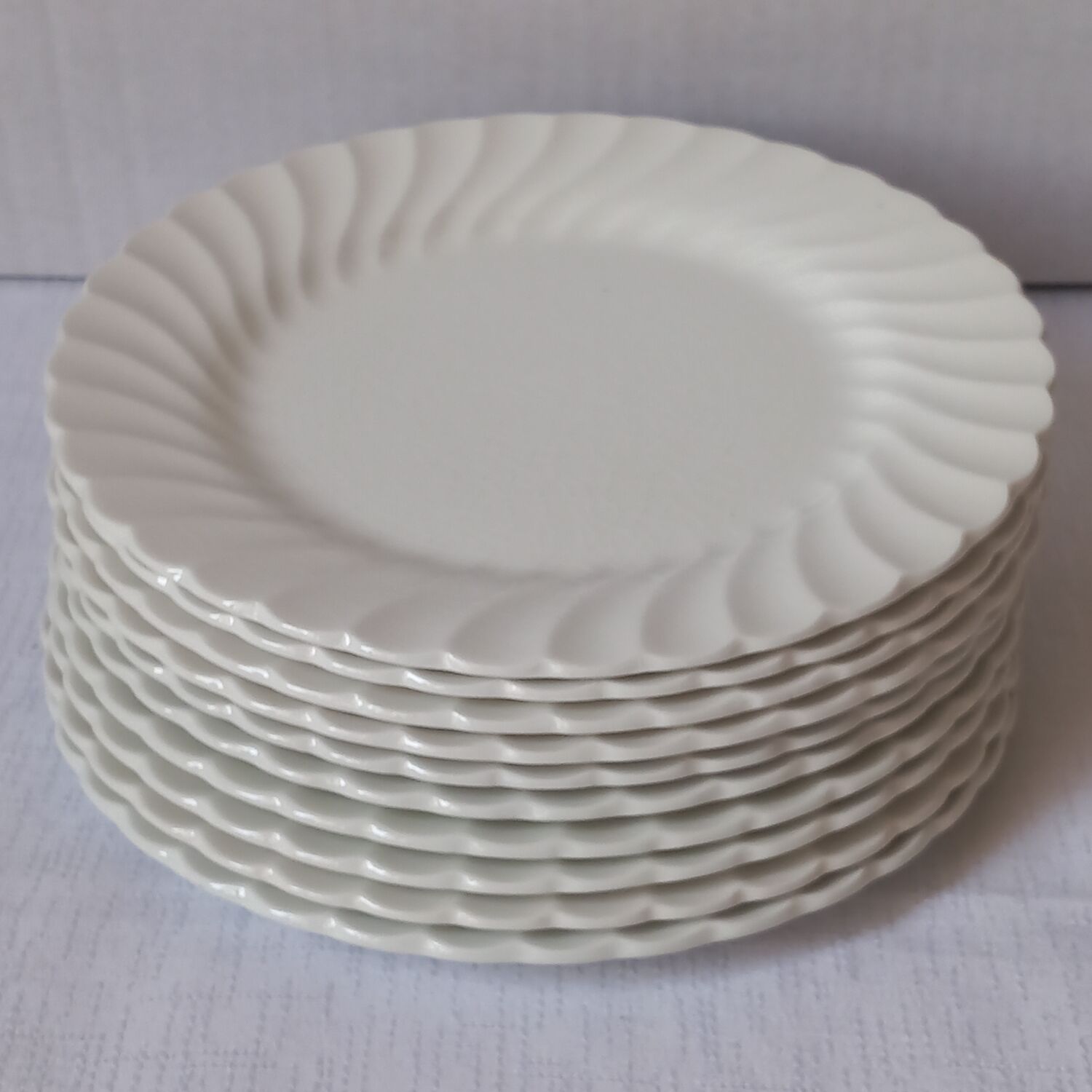 Regency Johnson Bros snowhite plates