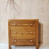 Oak chest of drawers