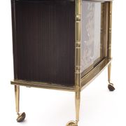 Bar électrifié à roulettes, 1960
