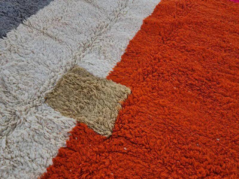 Moroccan rug in natural wool 2.5 x 1.5 m