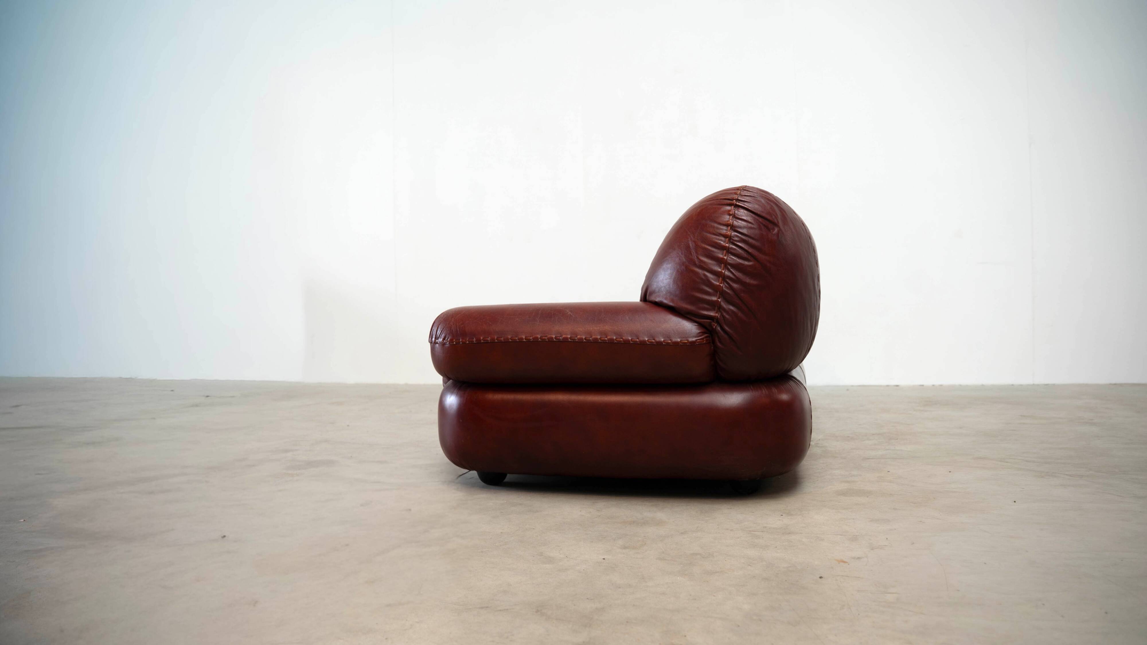 Sapporo sofa by Mobil Girgi