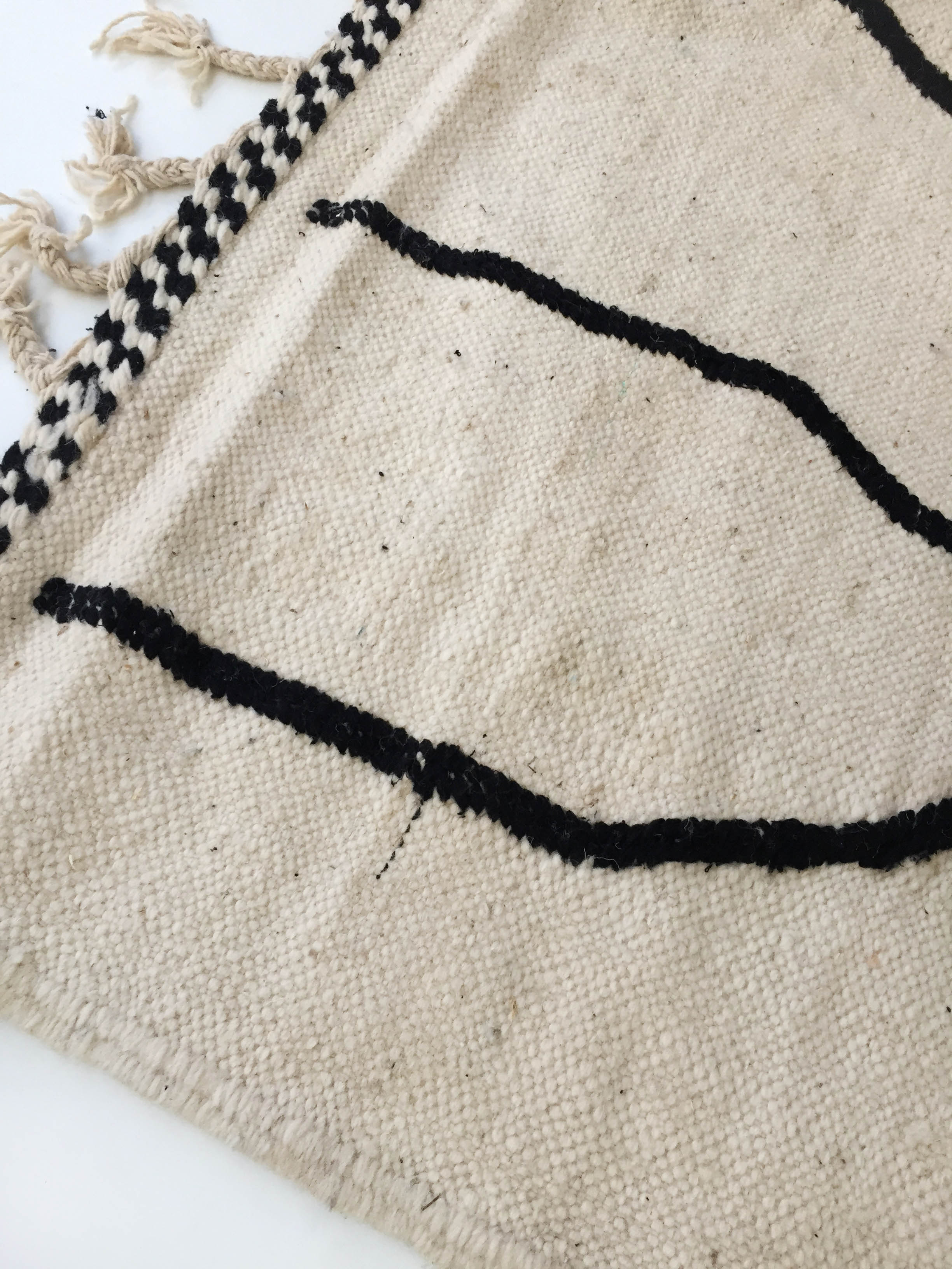 Moroccan Berber Kilim carpet ecru with black graphic patterns 315x198cm