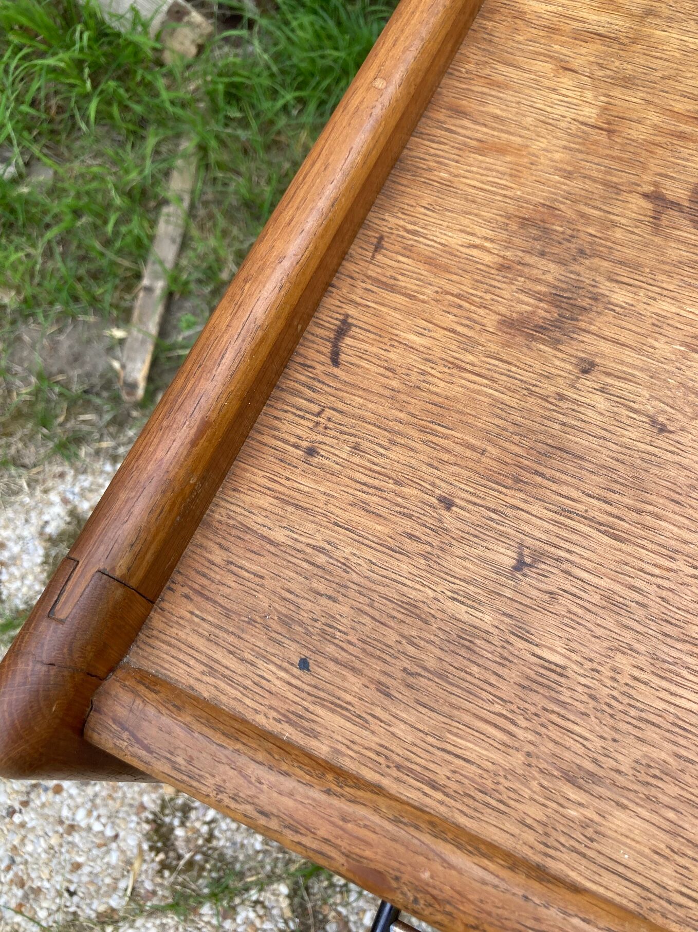 Vintage dresser compass feet