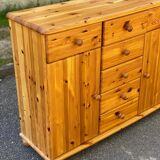 English chest of drawers, solid pine sideboard, 7 drawers and 2 doors