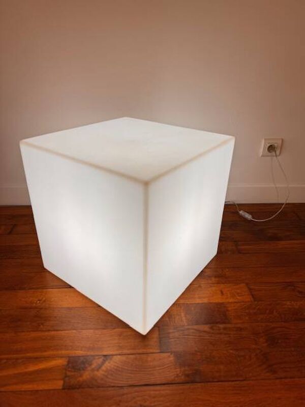 Cube lumineux d'interieur