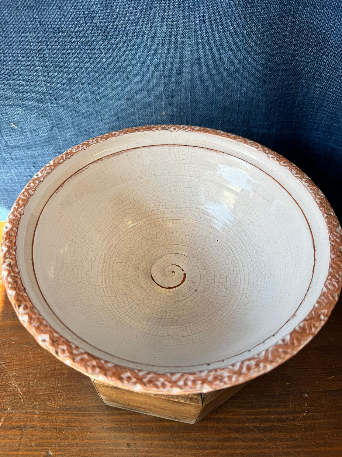 Large vintage Biot coupe in glazed ceramic, French craftsmanship.