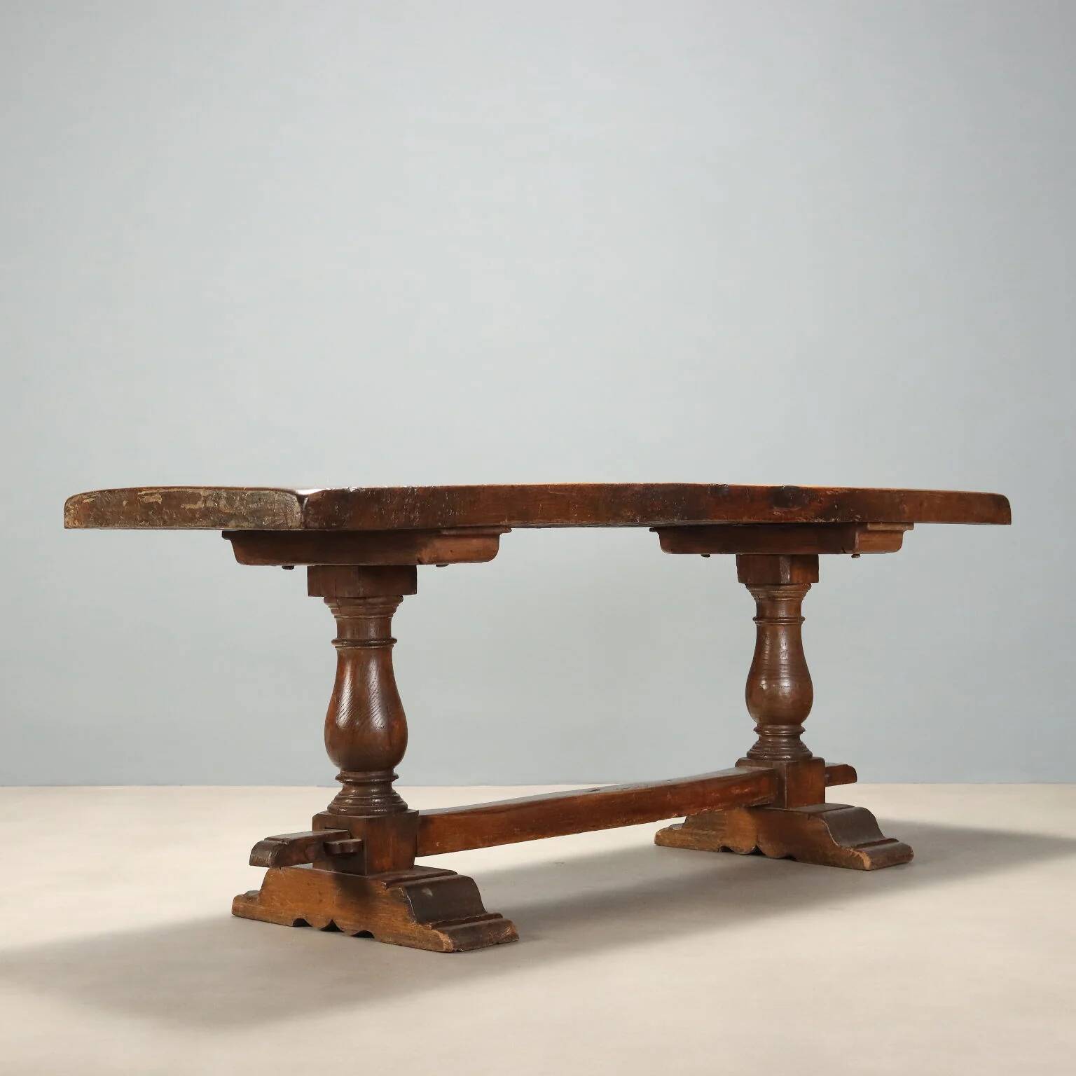 Table en châtaignier fin XIXe siècle