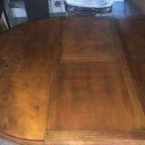 Table - pedestal table with 3 extensions: 4-10 people