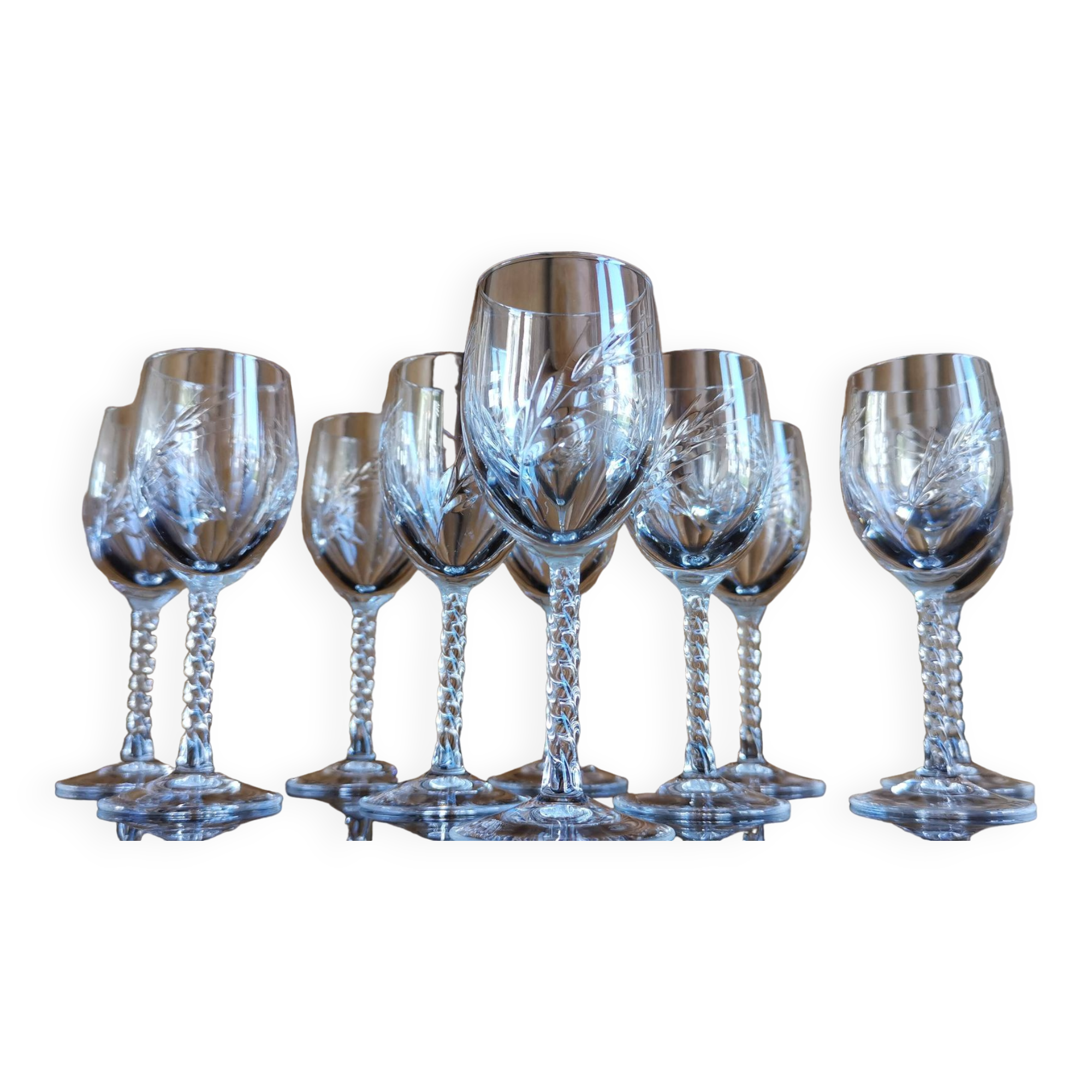 Set of 10 cut crystal liqueur glasses with twisted base and Arques crystal spikes