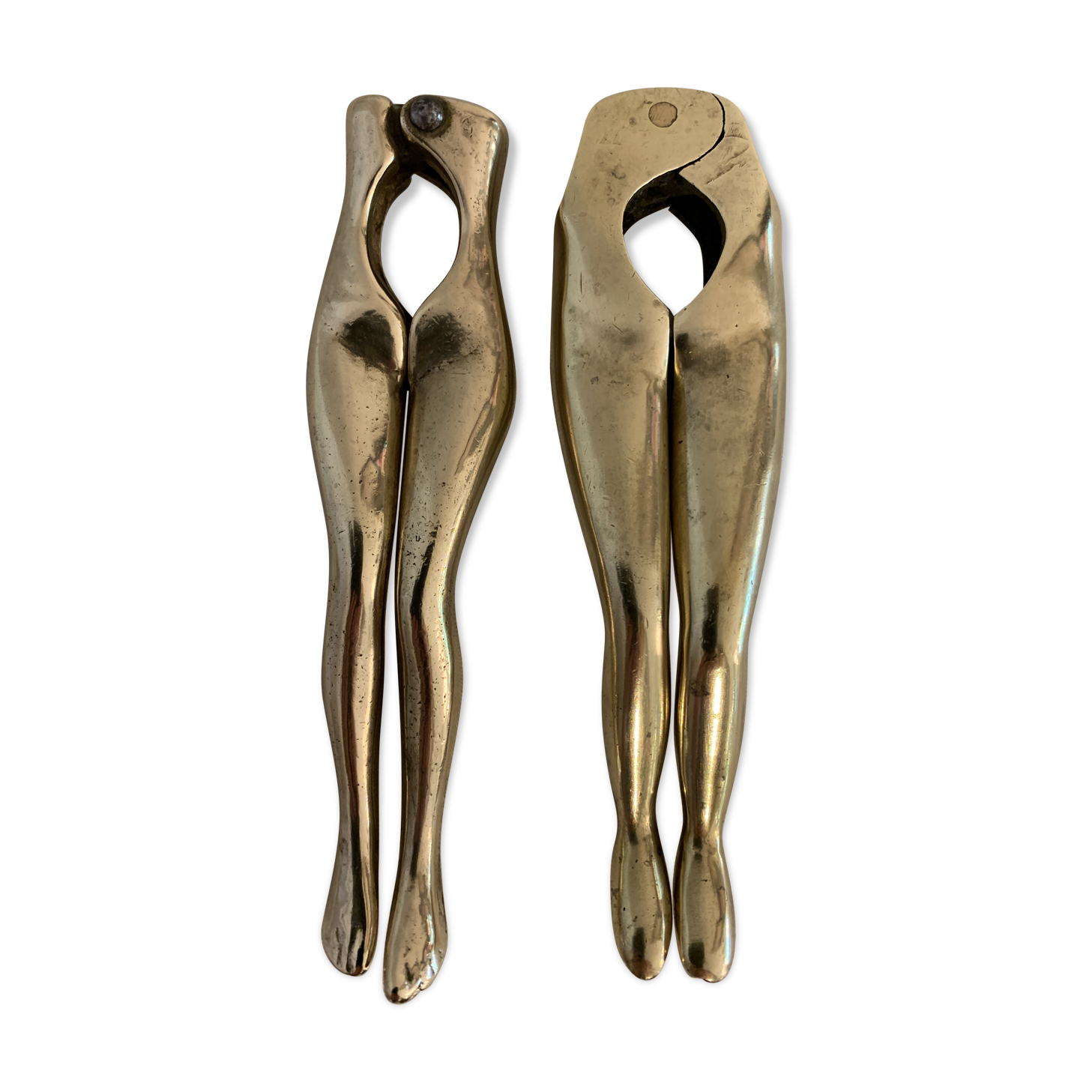 Pair of nutcrackers or anthropomorphic hazelnuts in bronze