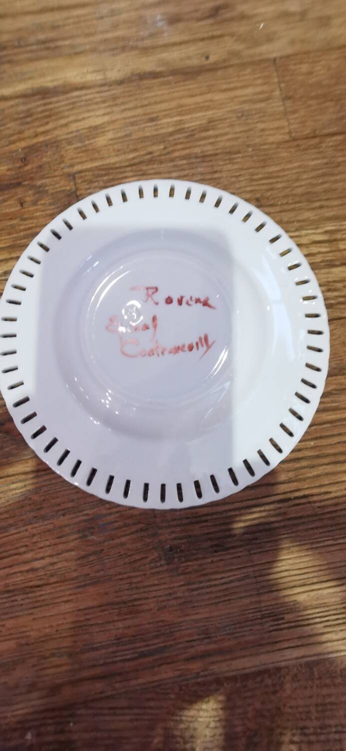 Charming set of 3 small rovina épinal plates