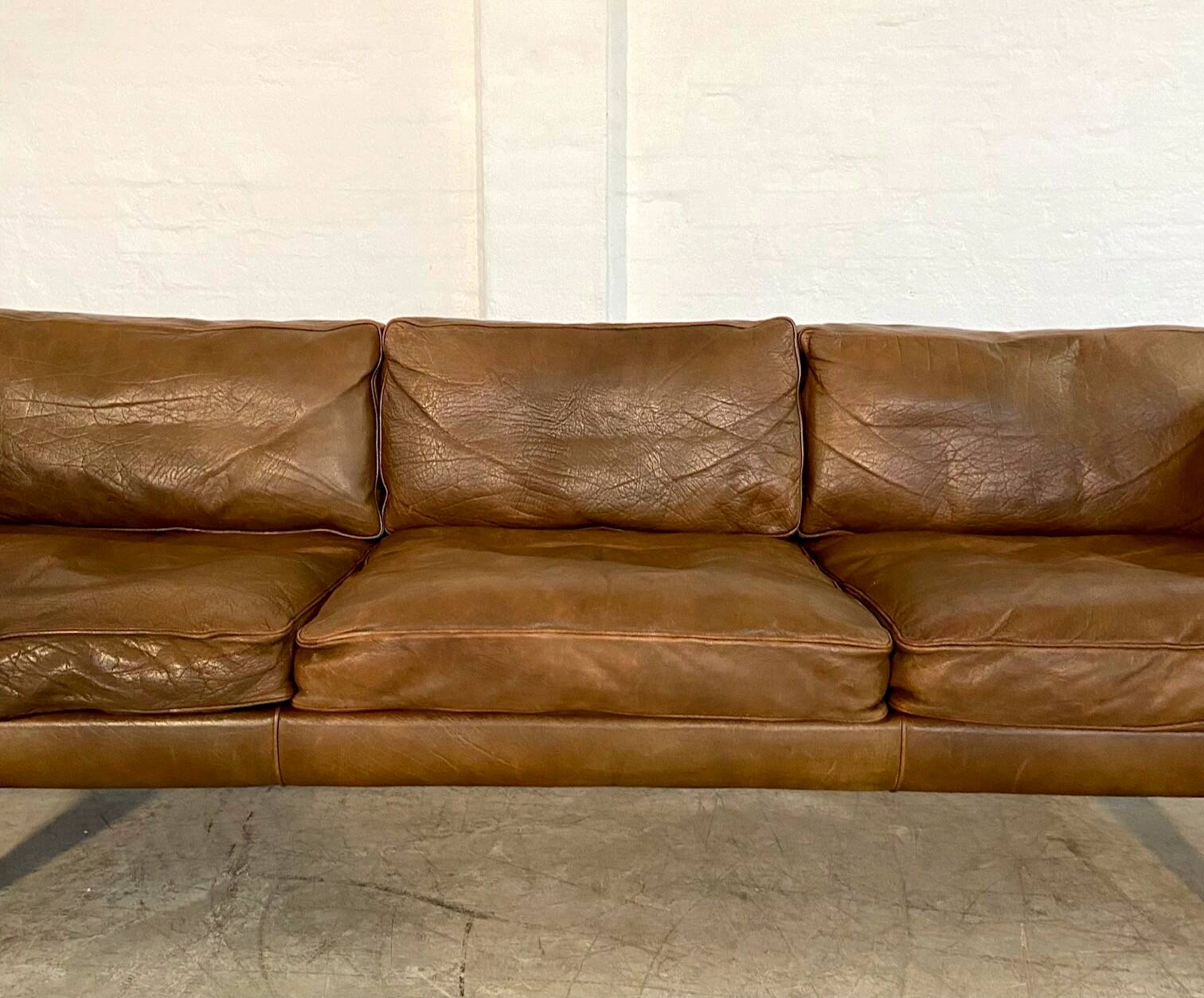 V11 sofa by Illum Wikkelsø for Holger Christiansen, 1960s
