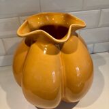 80s ribbed vase
