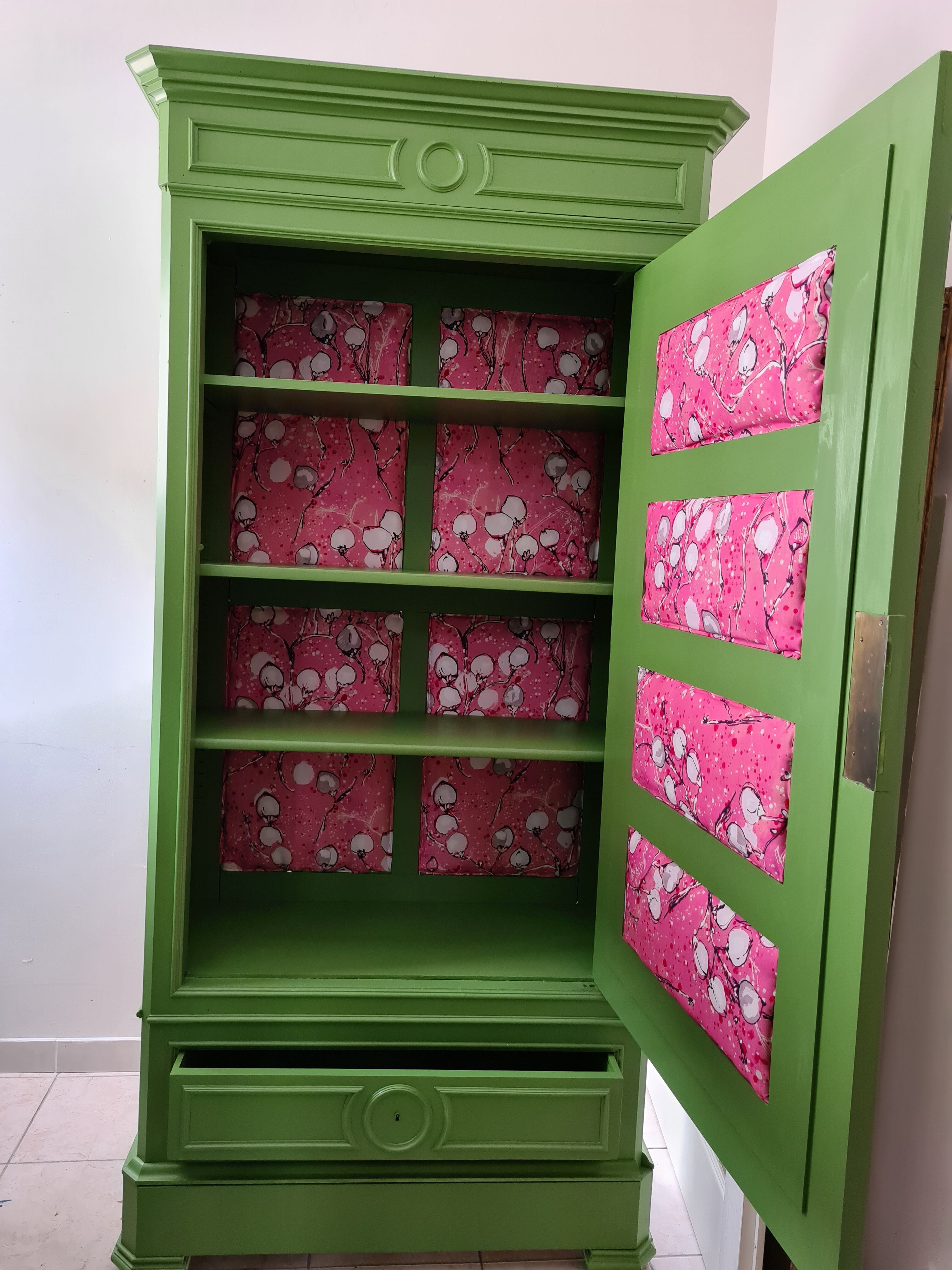 Louis Philippe green bamboo wardrobe