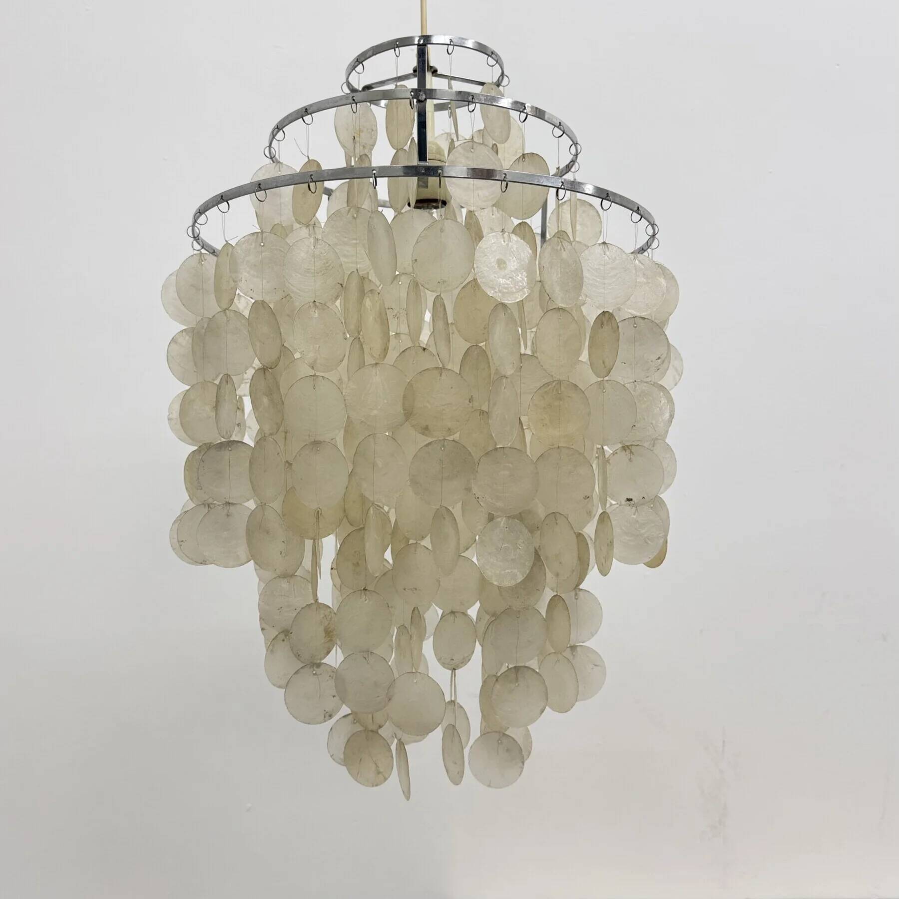 Mid-century mother of pearl Capiz shell Verner Panton style hanging lamp, 1970s
