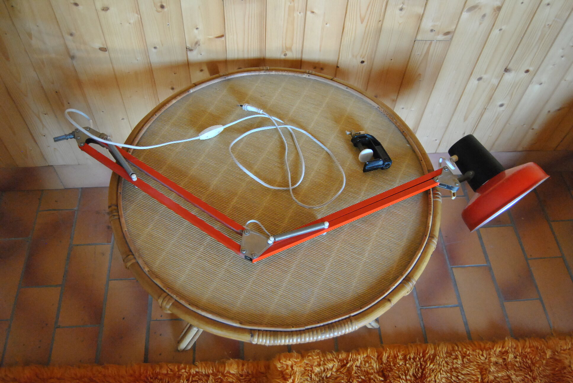 Red articulated workshop lamp 70s