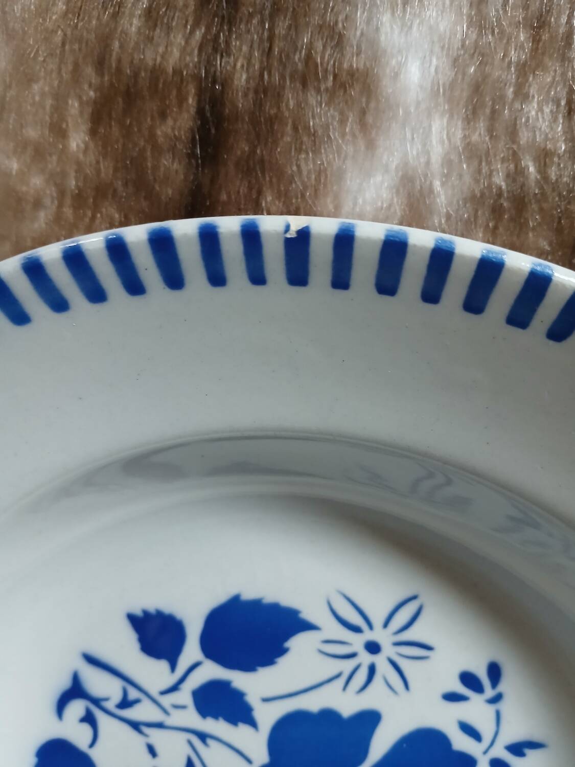 6 mismatched antique deep plates