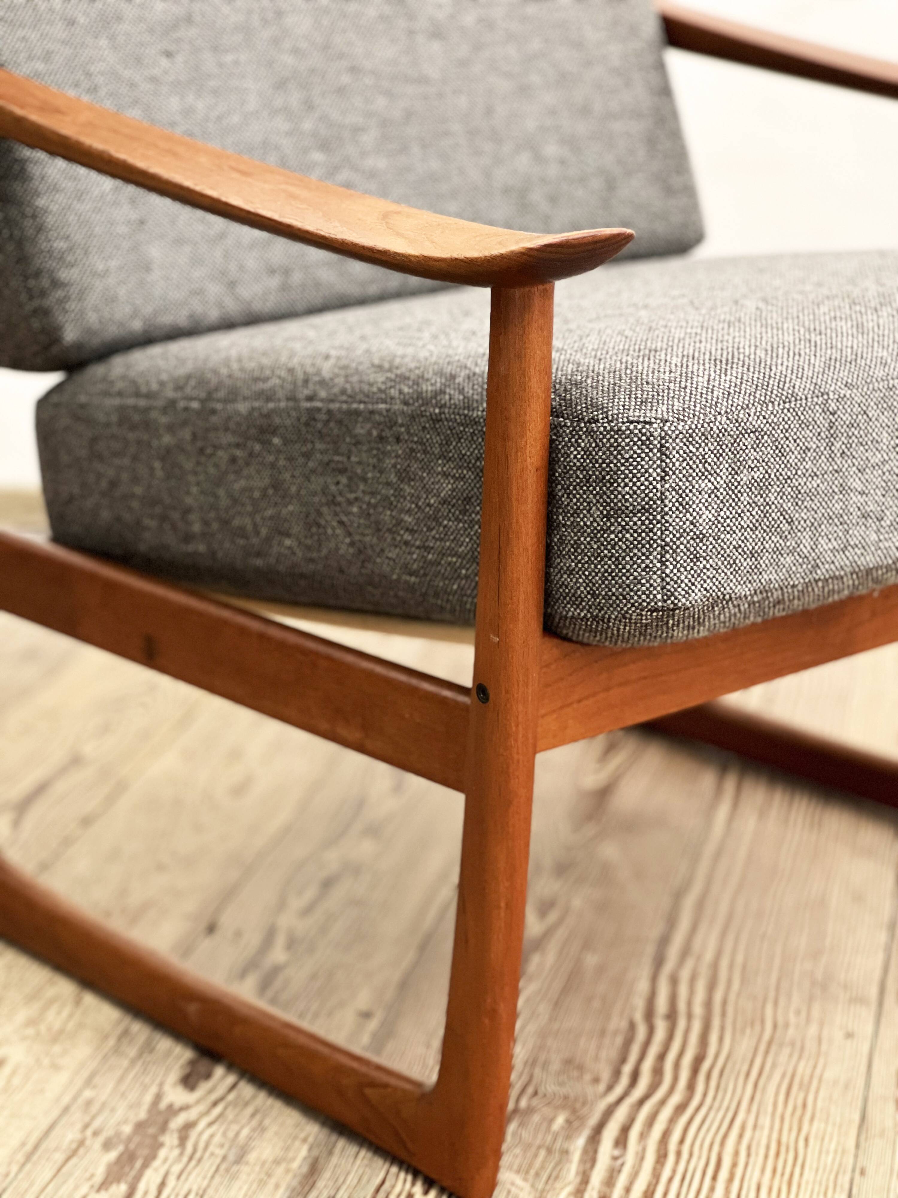 Mid-Century Modern Lounge Chair in Teak by Peter Hvidt an Orla Mølgaard Nielson for France and Son