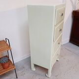 Vintage chest of drawers